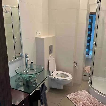 Piekny Apartament Blisko Malty Z Garazem Lejlighed *